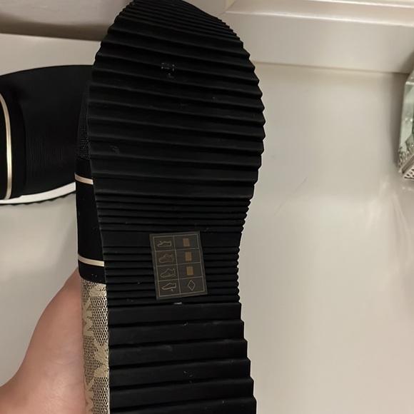 Michael Kohrs slip on shoes - Picture 4 of 6